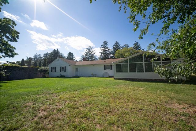 230 Oaklawn Avenue, Cranston, RI 02920
