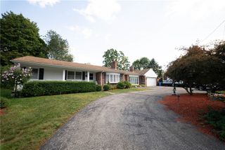 230 Oaklawn Avenue, Cranston, RI 02920
