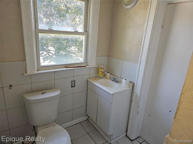 11299 Rosemary Street, Detroit, MI 48213