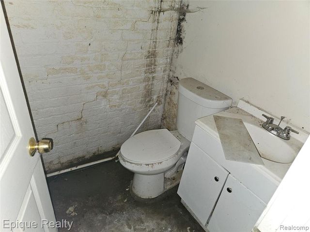 11299 Rosemary Street, Detroit, MI 48213