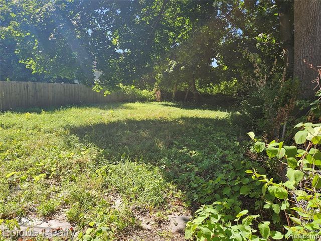 11299 Rosemary Street, Detroit, MI 48213