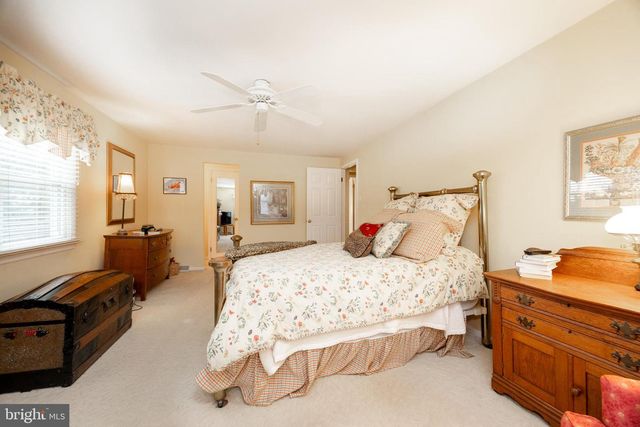 124 RUSSELL CIR, Collegeville, PA 19426