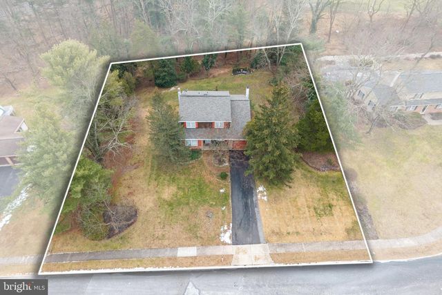 124 RUSSELL CIR, Collegeville, PA 19426