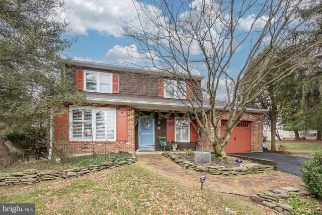 124 RUSSELL CIR, Collegeville, PA 19426