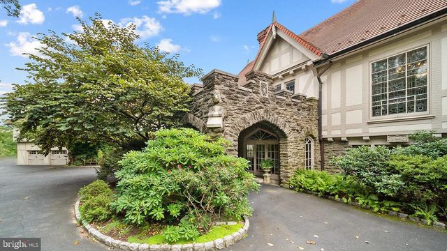 1717 WOODLAND RD, Abington, PA 19001