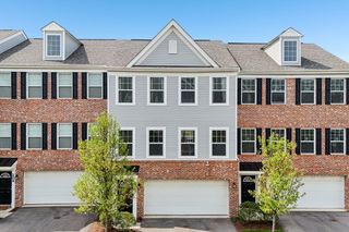 202 Faulk DRIVE, Marshall, PA 15086