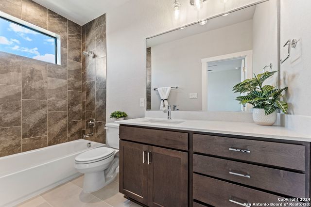 7924 Kennedy Hl Unit 2, San Antonio, TX 78235