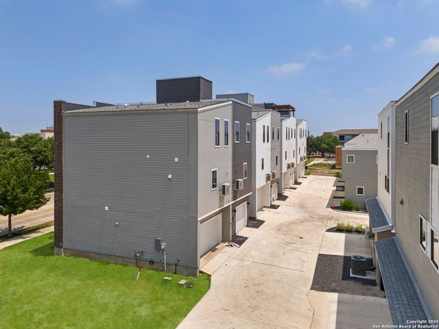 7924 Kennedy Hl Unit 2, San Antonio, TX 78235