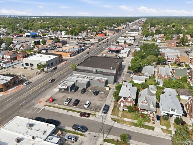 15322 W Warren Avenue, Dearborn, MI 48126