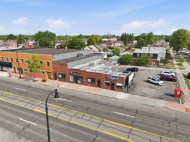 15322 W Warren Avenue, Dearborn, MI 48126