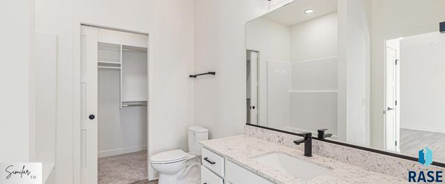 6217 S Hunt Pl Place, Sioux Falls, SD 57106