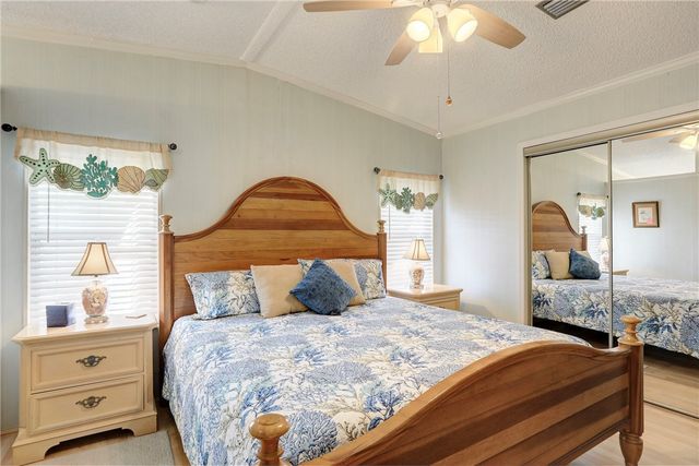 7674 Longhorn Avenue, Micco, FL 32976