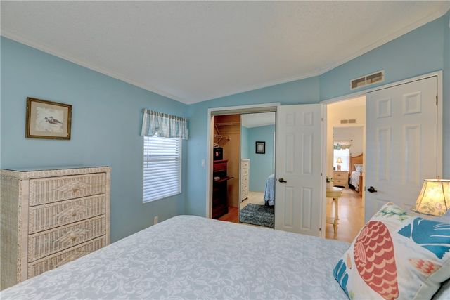 7674 Longhorn Avenue, Micco, FL 32976