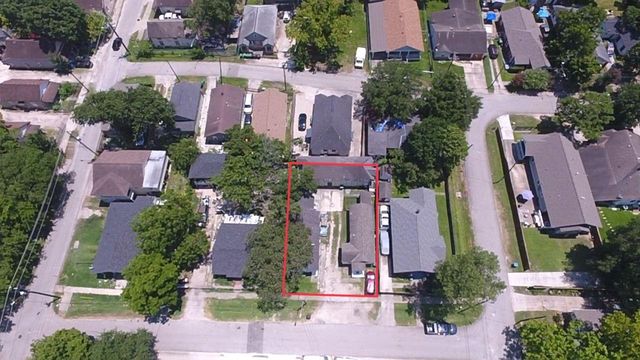 904 Panama Street, Houston, TX 77009