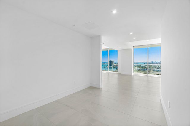 220 Lake Shore Drive 2012, Lake Park, FL 33403