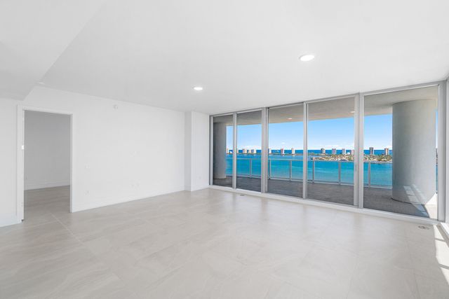 220 Lake Shore Drive 2012, Lake Park, FL 33403