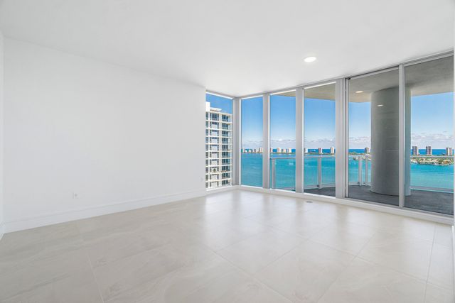 220 Lake Shore Drive 2012, Lake Park, FL 33403