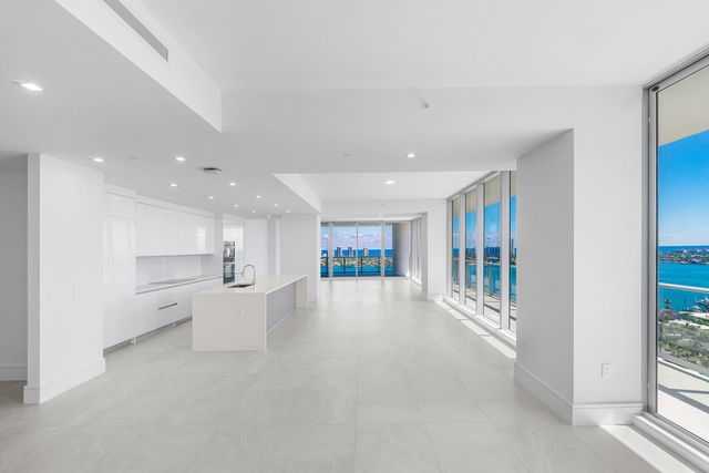 220 Lake Shore Drive 2012, Lake Park, FL 33403