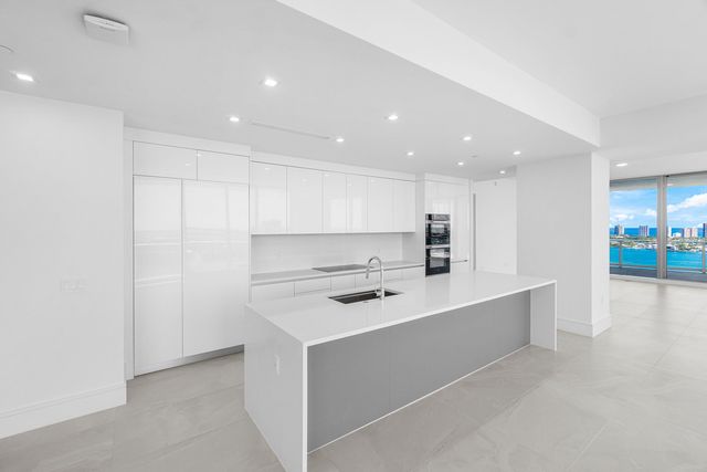 220 Lake Shore Drive 2012, Lake Park, FL 33403