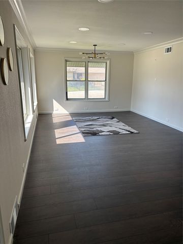 2702 Belknap Avenue, Dallas, TX 75216