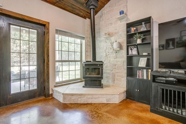 201 Curry Road, Waxahachie, TX 75167