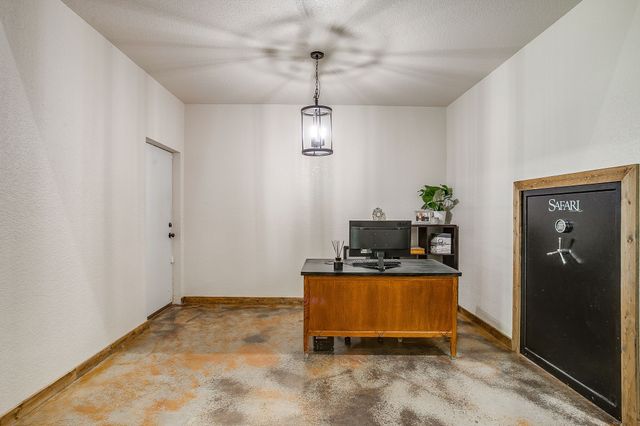 201 Curry Road, Waxahachie, TX 75167