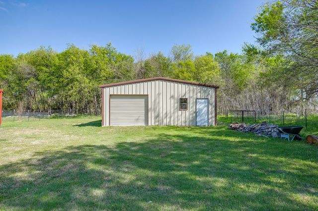 201 Curry Road, Waxahachie, TX 75167