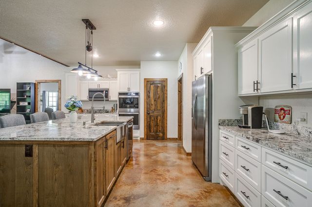 201 Curry Road, Waxahachie, TX 75167