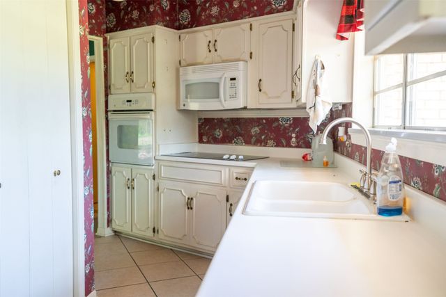 375 County Road 45080, Powderly, TX 75473