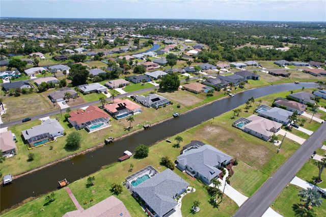 184 MARK TWAIN LANE, Rotonda West, FL 33947