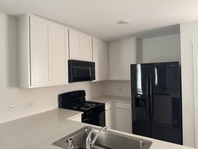 7505 Fenton Parkway, Pilot Point, TX 76258