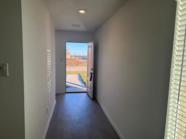 7505 Fenton Parkway, Pilot Point, TX 76258