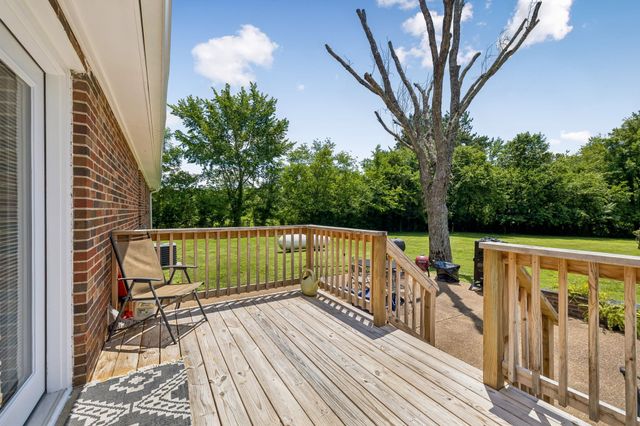 1105 Goose Bay Rd, Ashland City, TN 37015
