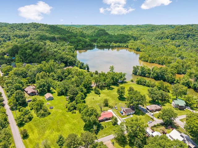 1105 Goose Bay Rd, Ashland City, TN 37015