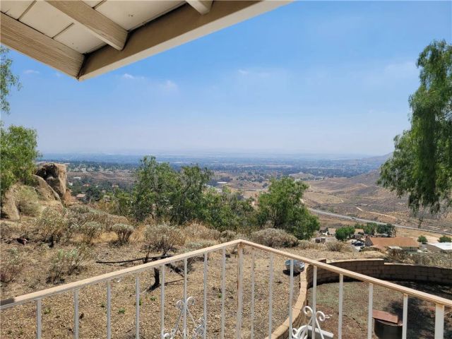 9350 Scenic Lane, Moreno Valley, CA 92557