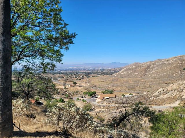 9350 Scenic Lane, Moreno Valley, CA 92557