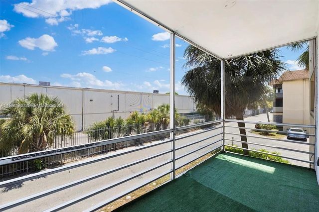 4043 NW 16th Street 201, Lauderhill, FL 33313