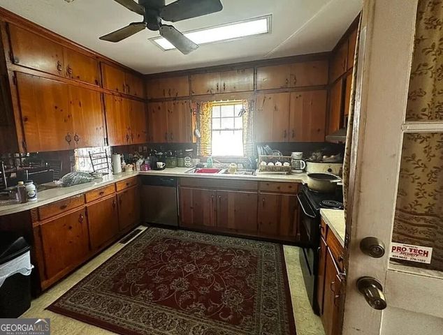 602 E 23rd Avenue, Cordele, GA 31015