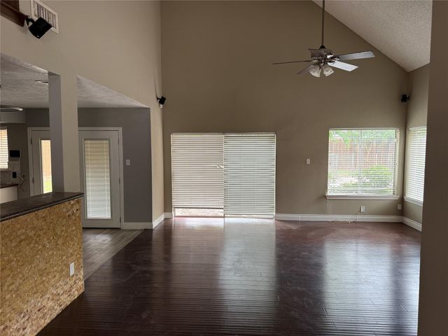 6315 Via Espana Drive, Houston, TX 77083