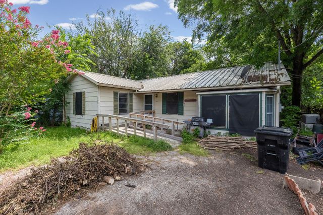906 Branch Street, Greenville, TX 75401