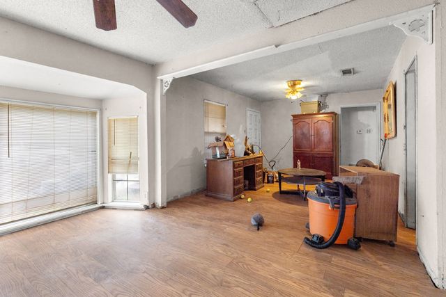 906 Branch Street, Greenville, TX 75401