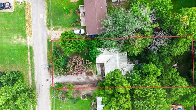 906 Branch Street, Greenville, TX 75401