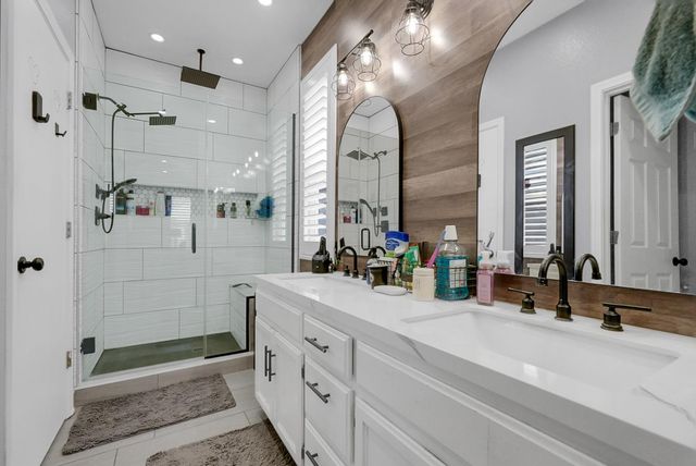 3327 Summer Creek Dr, Turlock, CA 95382