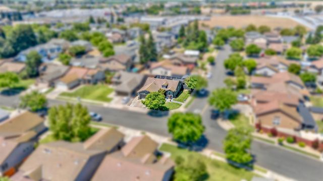 3327 Summer Creek Dr, Turlock, CA 95382
