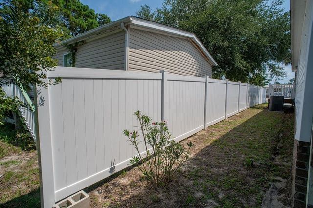 353 Misty Breeze Ln., Murrells Inlet, SC 29576