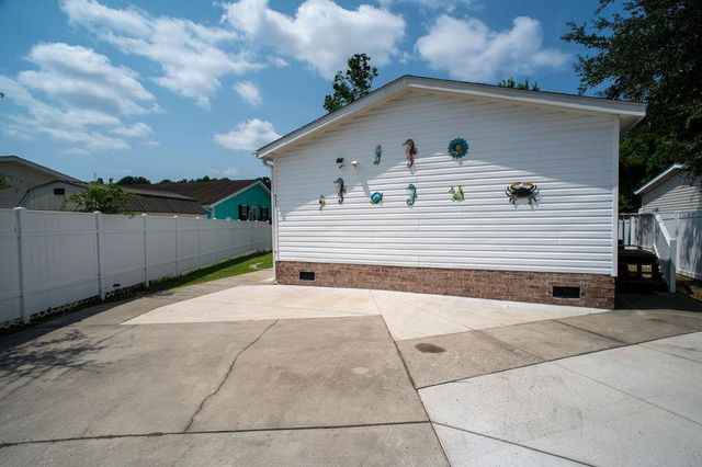 353 Misty Breeze Ln., Murrells Inlet, SC 29576
