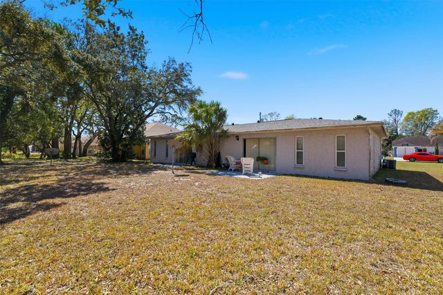 1284 LONDON AVENUE, Spring Hill, FL 34606