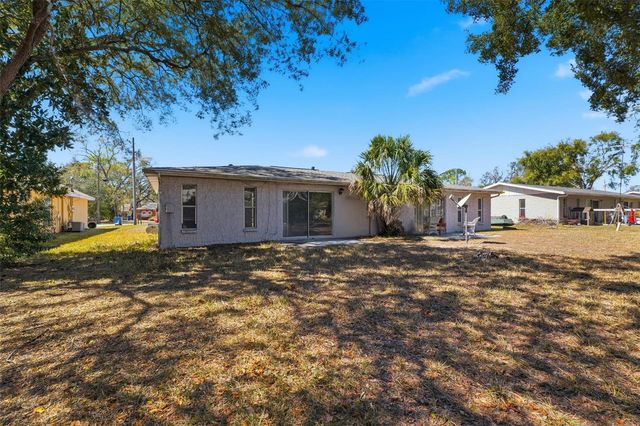 1284 LONDON AVENUE, Spring Hill, FL 34606