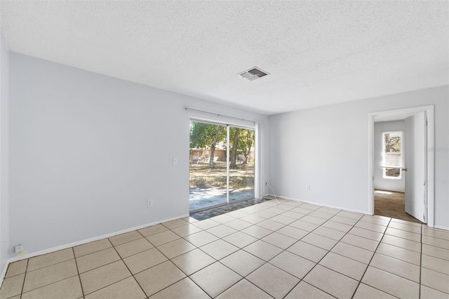 1284 LONDON AVENUE, Spring Hill, FL 34606