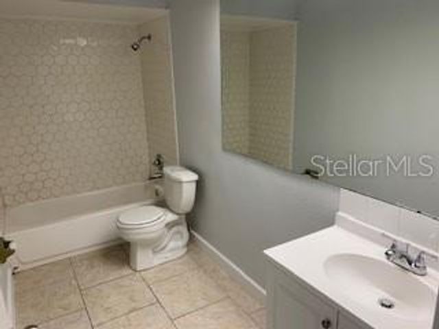 1284 LONDON AVENUE, Spring Hill, FL 34606